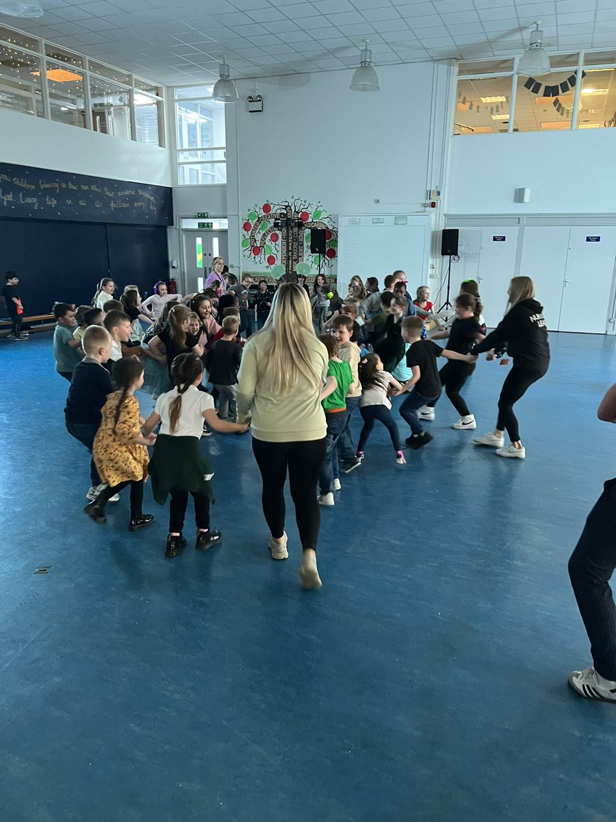 Amy Conroy tweet media