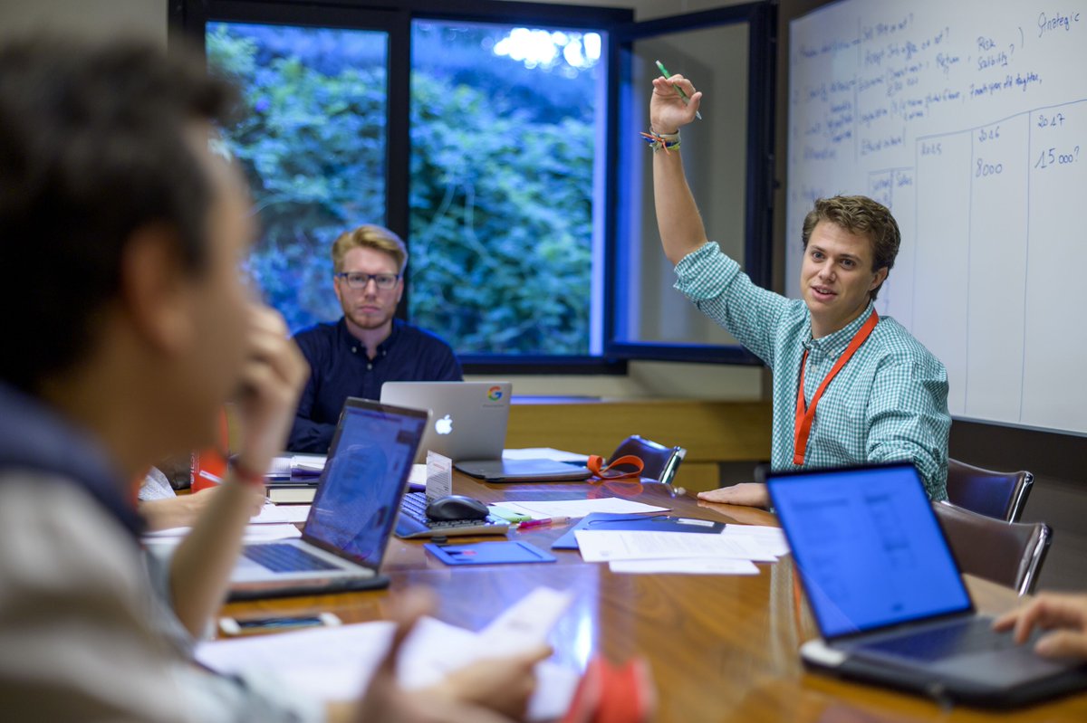 iesebschool's tweet photo. Quantum computing is set to change how we live and work. That's why we were proud to integrate the technology into the #IESEmim classroom under the guidance of Prof. Roberto Garcia-Castro, in another demonstration of our commitment to preparing the business leaders of tomorrow! https://t.co/ANmA1ALR1d