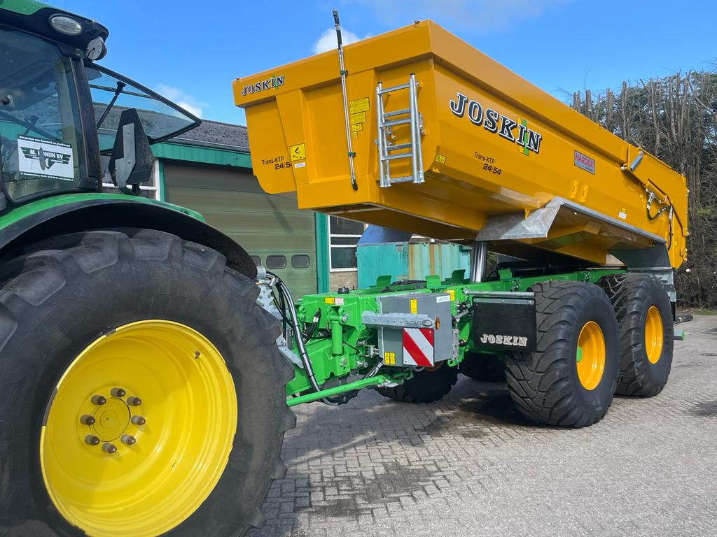 MH_Hoofddorp's tweet photo. Nieuwe Joskin dumper afgeleverd bij M. Konijn B.V. - https://t.co/jvfcoWSIaC https://t.co/SS1bnXzYyW