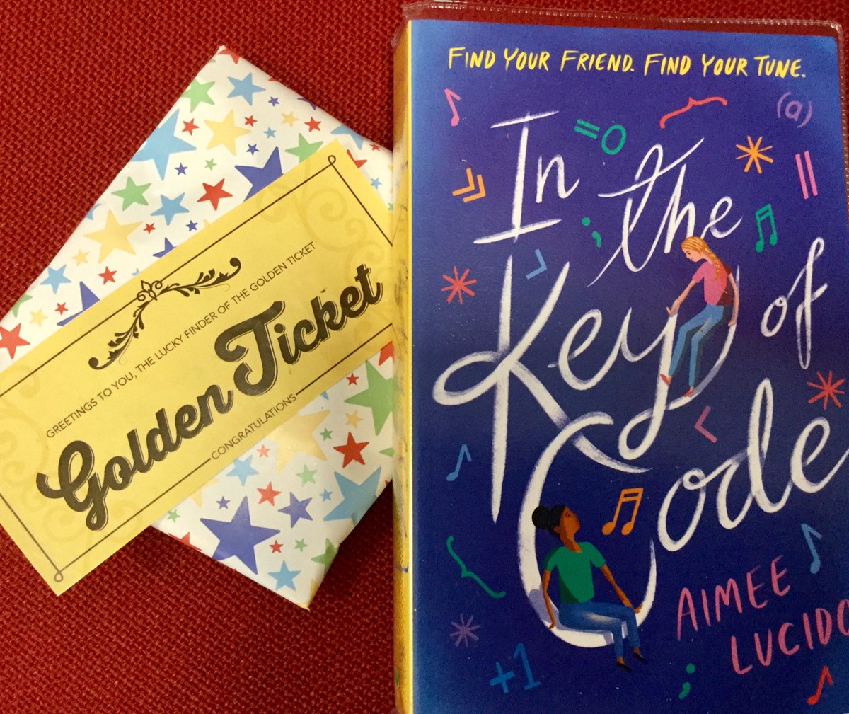 SullivanUpp_Lib's tweet photo. Well done Noah 11A who enjoyed this heart-warming read by @AimeeLucido & found the 4th #goldenticket of the year👏Wins a Easter treat😋#lovereading #goldenticket #liblife #prizestobewoninthelibrary https://t.co/6axLJNPH1d