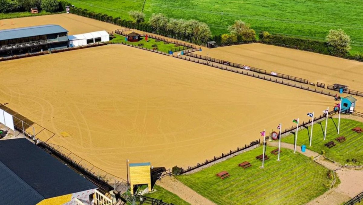 DID YOU KNOW YOU CAN HIRE WESTON LAWNS ARENA FROM ONLY £25 PER SESSION?
BOOK NOW: 
weston-lawns.co.uk/arena-hire⁠
⁠
#WestonLawns #Showjumping #BritishShowjumping #Equestrian #equestriansport