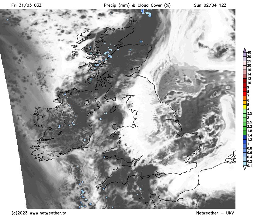 CarlowWeather's tweet photo. Plans for the weekend? Saturday will be cool, damp and showery for many areas but Sunday will be mainly dry and much milder. https://t.co/GdregfM6Y0