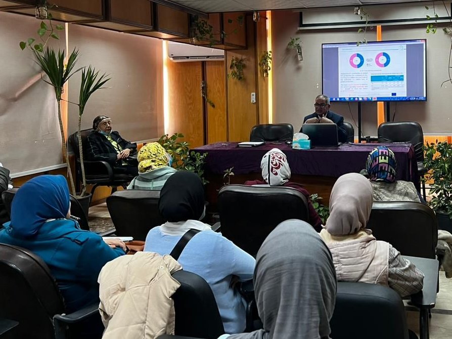 HortimedPRIMA's tweet photo. International Workshop held at NIOF #Egypt to celebrate the #globalrecyclingday

During the event, atended by 95 stakeholders (68 women), @goda_ashraf presented @HortimedPRIMA #IMTA system, as a way for recycling water &amp; nutrients in food production ♻️💧

https://t.co/UlyQAWFlGr https://t.co/u9rdCouI6O