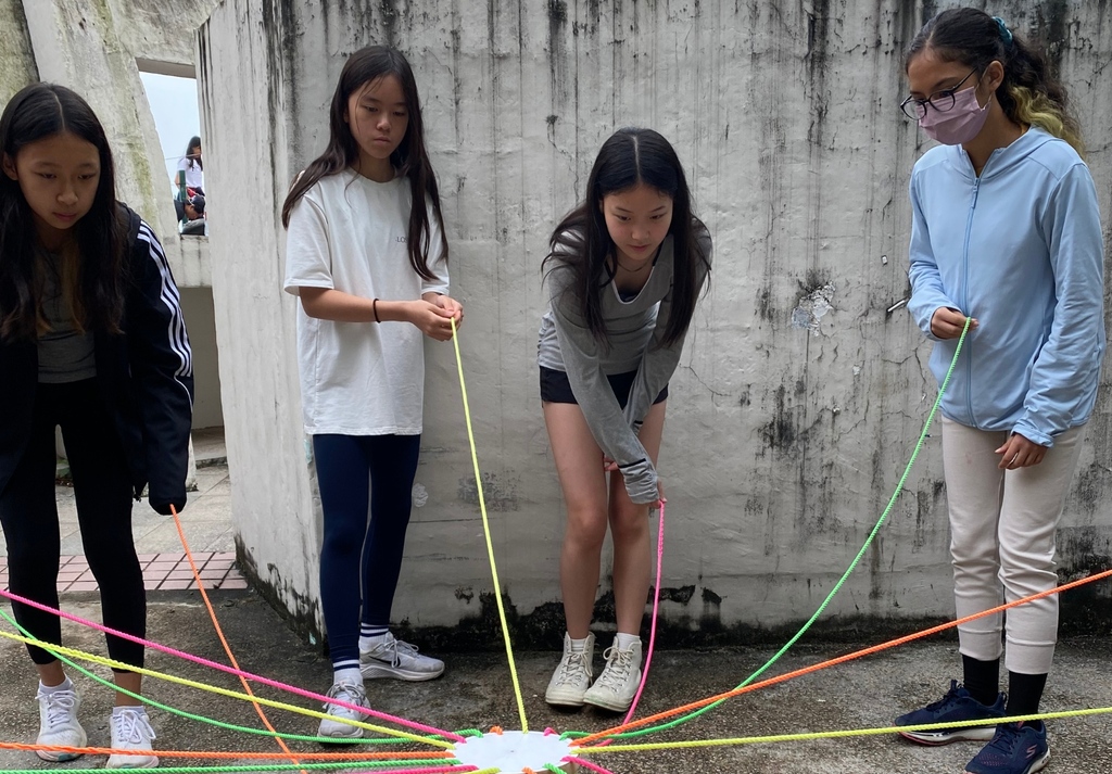 A SNEAK PEEK AT PEAK WEEK! ⛰ Our entire Middle School spent the week off-campus rotating around exciting outdoor activities to test their collaboration and resilience. And they showed the weather who's boss! 

#collaboration #resilience #hkis