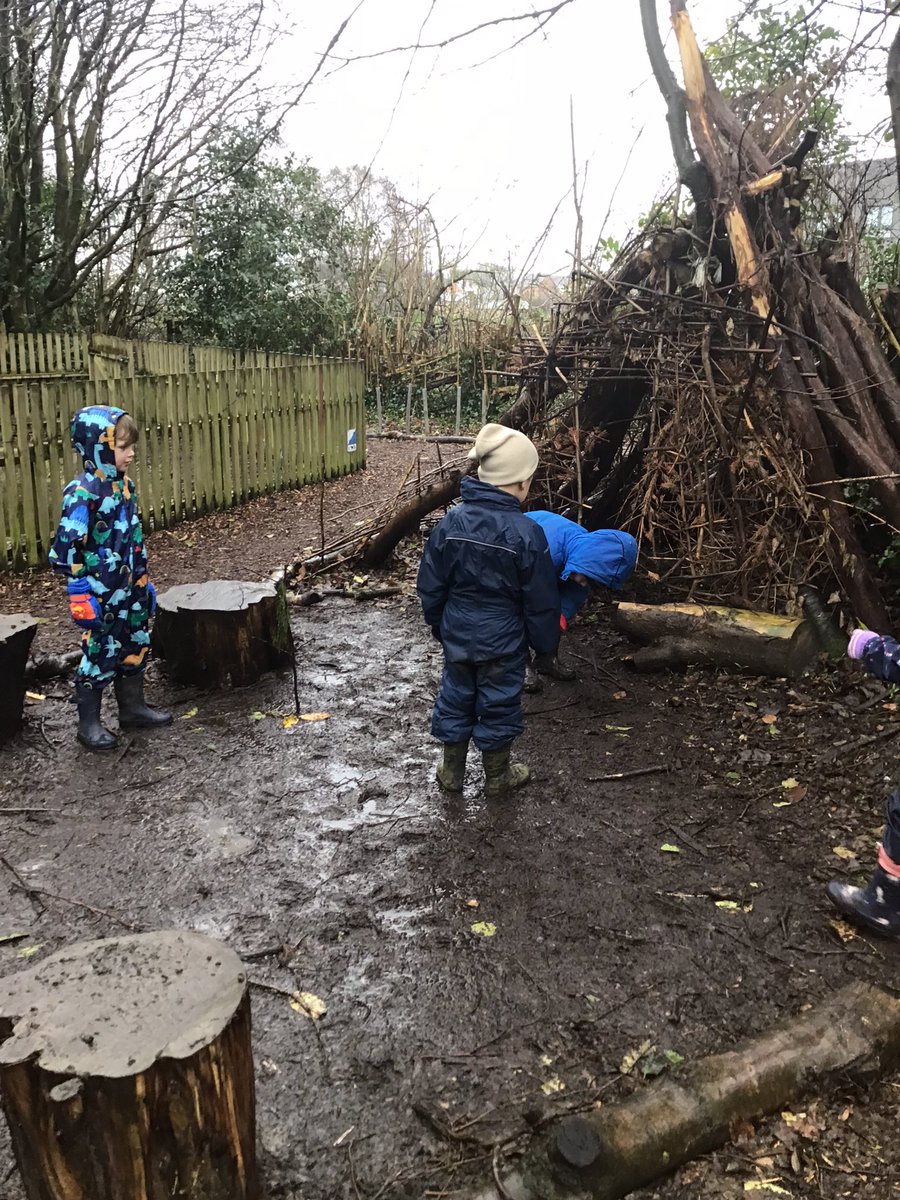 ForestSchBPS's tweet photo. A wet return for @Milhazes_BPS however it didn’t stop them from being creative and building dens and fairy gardens. https://t.co/jV2fOeSk1d