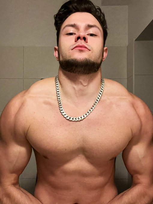i find it funny 🤨😂  https://t.co/DdFbA8ZToX https://t.co/0PBdnjLL4K<a href="/tag/muscles"class="tags"><span>#muscles</span></a><a href="/tag/lgbt"class="tags"><span>#lgbt</span></a><a href="/tag/fit"class="tags"><span>#fit</span></a><a href="/tag/gay"class="tags"><span>#gay</span></a><a href="/tag/hunk"class="tags"><span>#hunk</span></a>