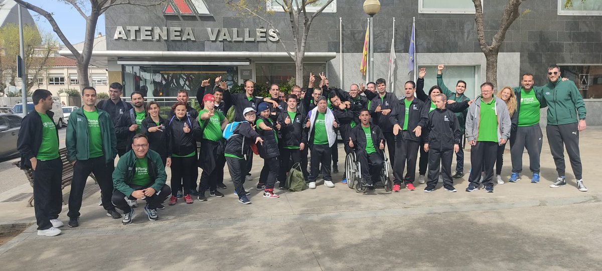 AstradeRMurcia's tweet photo. Ayer asistimos a la inauguración de los Special Olympic de Granollers.
Desde Astrade nos hace mucha ilusión contaros que representamos a la Región de Murcia con dos deportistas, Mario Martínez (fútbol 7) y Miguel Antonio (atletismo)🥰.
@PlenaMurcia
#Astrade #Deporte https://t.co/lO2CIi4RcU