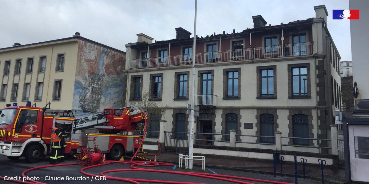L'OFB déplore avec émotion ce matin l'incendie de ses locaux à Brest, quai de la Douane. Une enquête judiciaire va être ouverte. Le feu est maîtrisé. Il n'y a pas de blessé. Soutien aux agents brestois et à tous les agents de l'établissement.