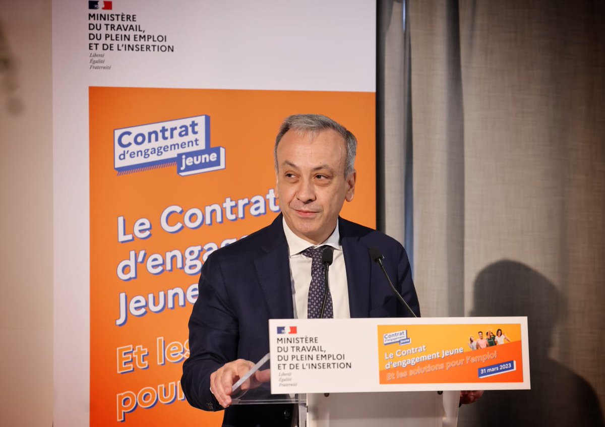 Travail_Gouv's tweet photo. #CEJ | @BrunoLucasDGEFP aux acteurs du Contrat d'Engagement Jeune💬"Nous pouvons être fiers de tous ces jeunes qui ont fait confiance aux partenaires du contrat d'engagement jeune. 89 % d'entre eux sont satisfaits. Cette journée doit nous permettre ensemble de préparer l'avenir." https://t.co/UOoFKMbIGx