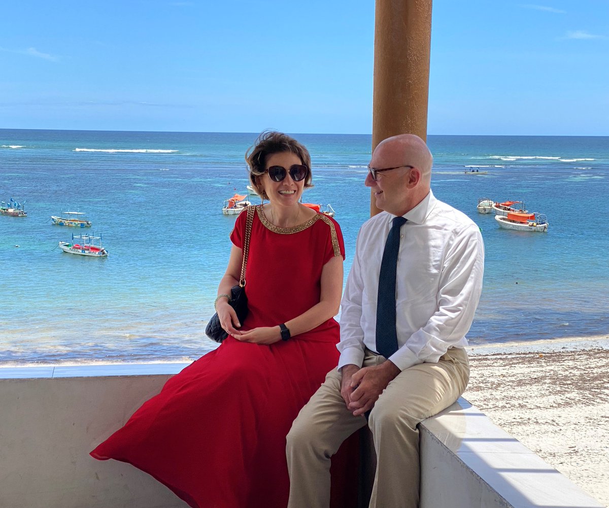 Handovers done, goodbyes said ... 
🙏 <a href="/MasonJocelyn/">Jocelyn Mason</a> for your 20+ years of service at <a href="/UNDP/">UN Development</a>, inspiring leadership &amp; unwavering commitment to UN values. 
You are leaving a huge legacy behind 
Au revoir ... and look fwd 2 meeting you again at Lido Beach, inshallah
<a href="/UNDPSomalia/">UNDP Somalia</a>