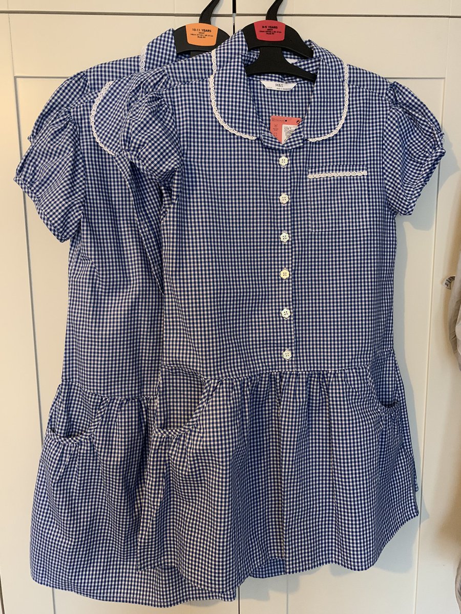 StellaLM's tweet photo. @PocketsWomenUK - As we’re heading into the last term of the year, many schools are switching to Summer uniform.
I’m pleased to have found these #MarksAndSpencer school dresses with THREE pockets.
What are other retailers doing I wonder? #PocketsForGirls https://t.co/DnHaFrxprl