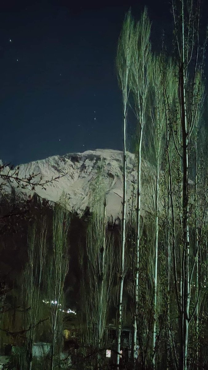 azeem_hunzai's tweet photo. The moonlight night, the shining stars and the clear sky like day at night in the beautiful valleys of Hunza/Nagar.
@The_North_Blood
#Hunza #Nager #HunzaNager #moonlight #SpringBreak #SpringVibes #rakaposhipeak #view #nightvisuals https://t.co/C1pW69DHfZ