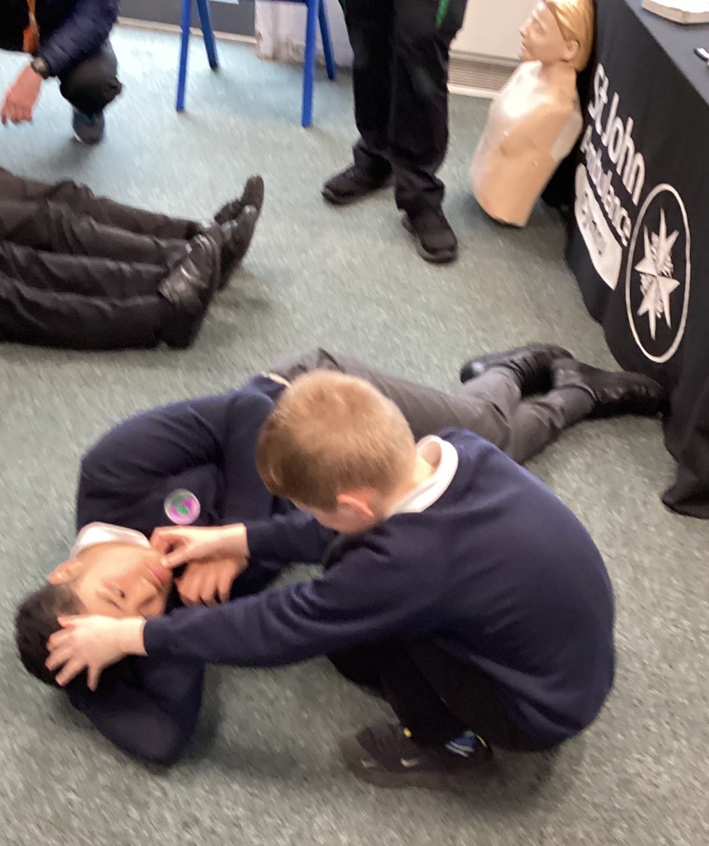 Jenny Scott (@yg_afonddu) on Twitter photo A big thank you to Ryan from St Johns Ambulance for spending the last three days in school, teaching lots of different classes, essential lifesaving skills. <a href="/SJACymru/">St John Ambulance Cymru</a> @SJACRyan <a href="/ysgolygogarth/">ysgol y gogarth</a> A big thank you to Ryan from St Johns Ambulance for spending the last three days in school, teaching lots of different classes, essential lifesaving skills. <a href="/SJACymru/">St John Ambulance Cymru</a> @SJACRyan <a href="/ysgolygogarth/">ysgol y gogarth</a>