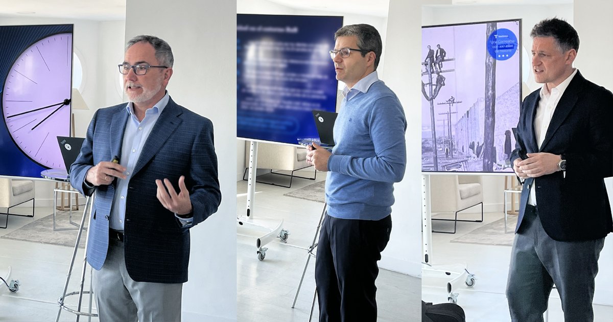 Cerramos marzo reflexionando sobre 'Las Leyes de la Productividad de Ventas' 📊

Gracias por acompañarnos en el desayuno de trabajo en el que contamos con el expertise de Javier Vizcaíno, Jose Carluccio y Jorge Negrete.

¿Quieres aumentar tu productividad comercial? Contáctanos✍️