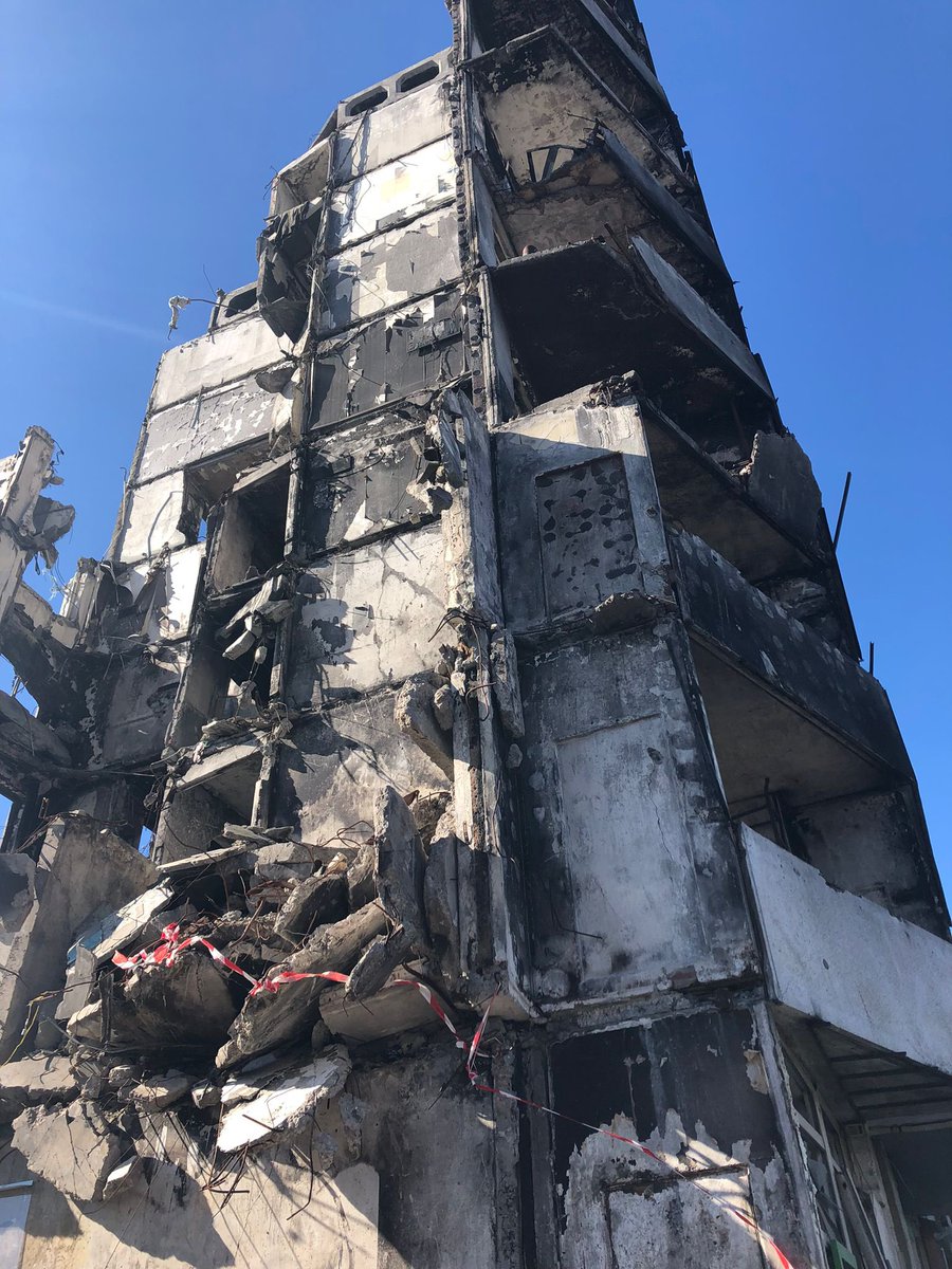 ElinevN's tweet photo. Afgelopen dagen bezocht ik Oekraïne en zag de impact van de Russische gruweldaden. En sprak met Oekraïense soldaten die door de EU getraind worden in 🇩🇪 en 🇵🇱. Veiligheid en vrijheid zijn een gigantisch groot goed waarvoor we ten alle tijden moeten strijden #StandWithUkraine 🇺🇦🇪🇺 https://t.co/yYxUiljN94