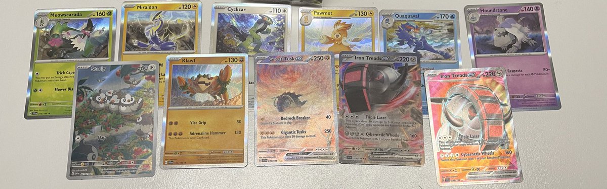 Drago_ruler97's tweet photo. Bloody hell the elite trainer box for scarlet and violet was insane cant wait to open the violet elite box #Pokemon #pokémon #SCARLETANDVIOLET #firstdayrelease #pokemontcg #TCG #scarletandviolet #TradingCards https://t.co/nJivrfPFf4