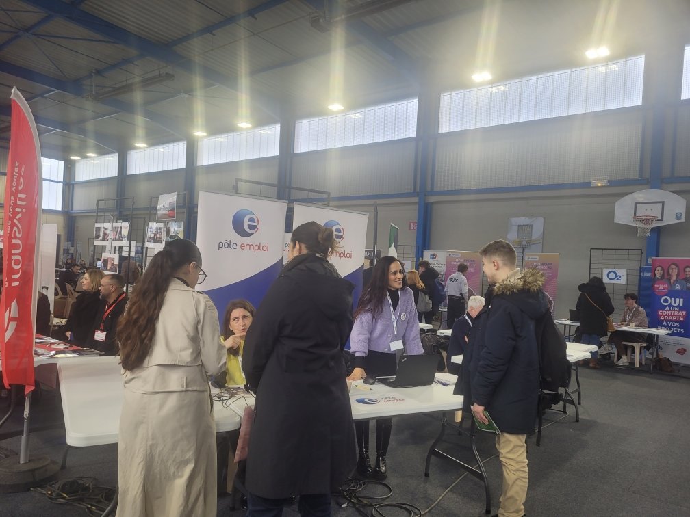 Hottin Sullivan (@hottin_sullivan) on Twitter photo #tousmobilise avec le #lyceekaesler #Denain..aller vers les lycéens sur la réalité du #marchedutravail les secteurs en tension #laformation #regionhautsdefrance <a href="/SeverineDelong/">Delong Severine</a> <a href="/sdewaele59111/">Sylvie Dewaele</a> <a href="/BenoitDegaille/">BENOIT DEGAILLE</a> <a href="/david_megh/">David Megherbi</a> <a href="/FrancoisEstepa/">François FERNANDEZ ESTEPA</a> <a href="/LIVIACarmelo2/">LIVIA Carmelo</a> #tousmobilise avec le #lyceekaesler #Denain..aller vers les lycéens sur la réalité du #marchedutravail les secteurs en tension #laformation #regionhautsdefrance <a href="/SeverineDelong/">Delong Severine</a> <a href="/sdewaele59111/">Sylvie Dewaele</a> <a href="/BenoitDegaille/">BENOIT DEGAILLE</a> <a href="/david_megh/">David Megherbi</a> <a href="/FrancoisEstepa/">François FERNANDEZ ESTEPA</a> <a href="/LIVIACarmelo2/">LIVIA Carmelo</a>