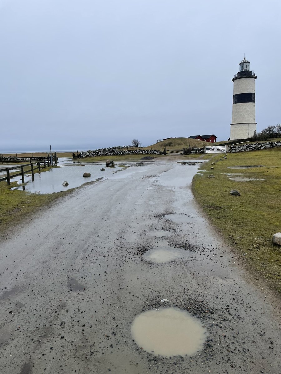 Regnat tillräckligt nu!

#fyrarpåinstagram #lighthouse #lighthousesofinstagram #lighthousephoto  #morupstånge #morupstångelighthouse #morupstångefyr #morupstångenaturreservat #naturreservat #glommen #morup #falkenberg #halland #sweden #visithalland