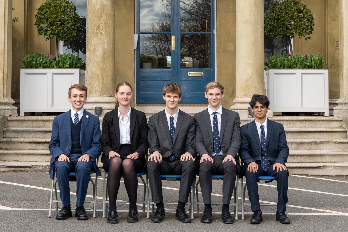 ElthamCollegeUK's tweet photo. Congratulations to our Sixth Form students Oles, Atharv, Ben, Alice, and Ethan, who have made history by placing higher than any other UK team in the 'Mathworks Math Modeling Challenge'. We wish them the best of luck as they compete in the finals in New York this half term! https://t.co/LYK3Hle7kg