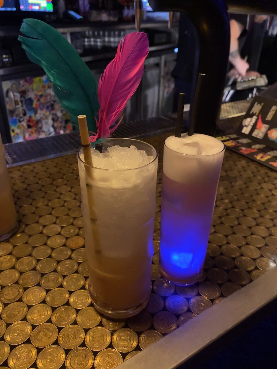 Still very obsessed with the Game inspired Cocktails at NQ64 Arcade Bar in Manchester! The Crash Bandicoot 'Aku Aku' was amazing. Such a cool place.

#crashbandicoot #cocktails #games #nq64 #gamingnerd #manchester #arcadegames #arcades #gaming #toysforbob #activision #teamrumble