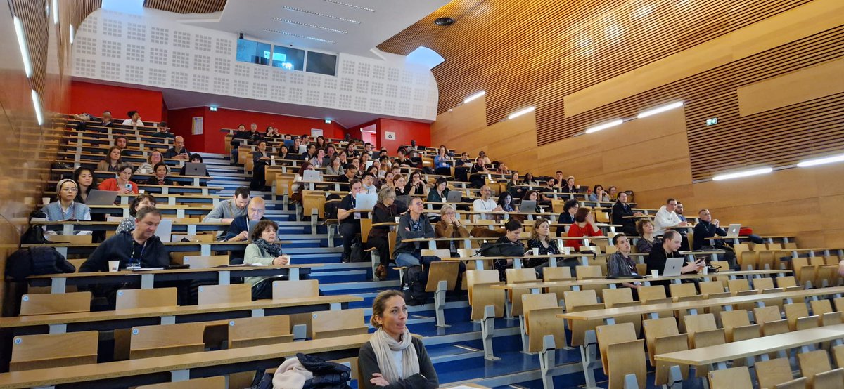 Sidaction remercie <a href="/gmonnain/">Guillaume Monnain✏💡</a> <a href="/akenium/">Akenium 🧪💡✏</a> pour la mise en valeur visuelle de cet événement