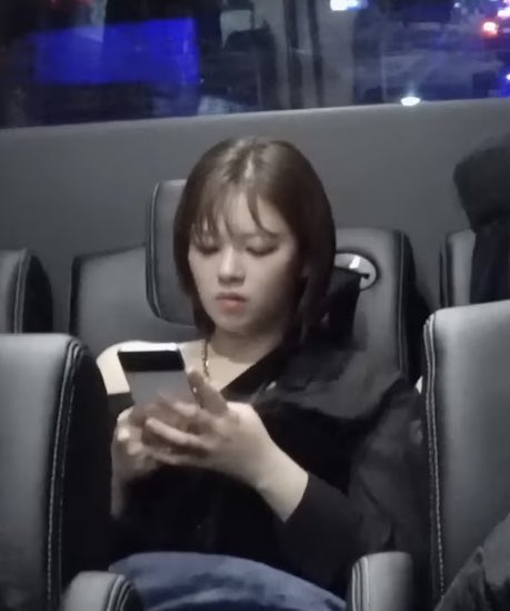 yjyworld's tweet photo. why is she trolling us LMAO https://t.co/BJEPsw1JIX