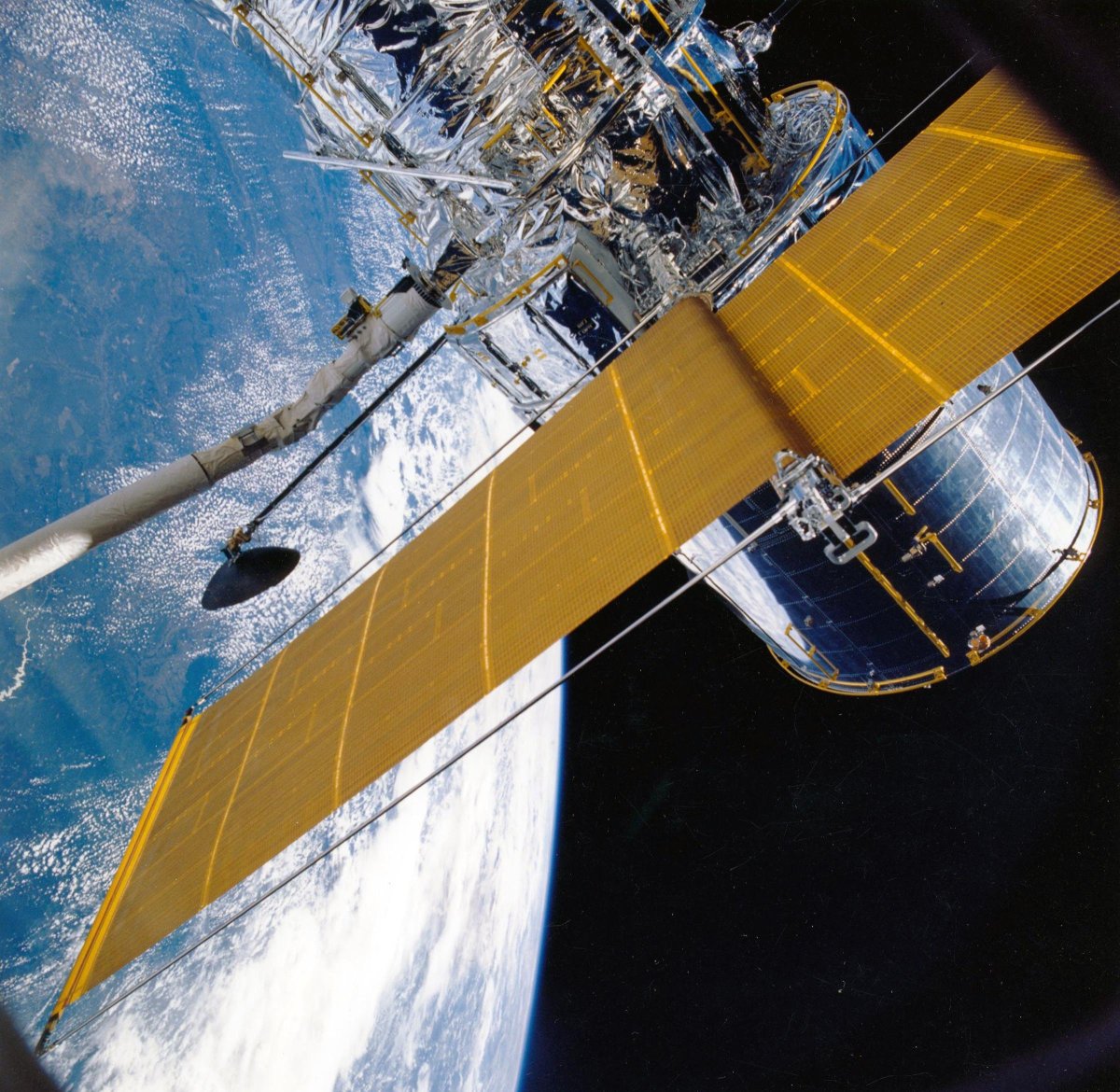 Ethewaretech's tweet photo. It may seem like a dream to have lightning-fast internet from anywhere on Earth, but with Etheware Space, it's a reality.

Visit our site to Beta-Test: https://t.co/KVfL9HGVWI
#EthewareSpace #SatelliteInternet #InternetRevolution https://t.co/9vNle27NoV