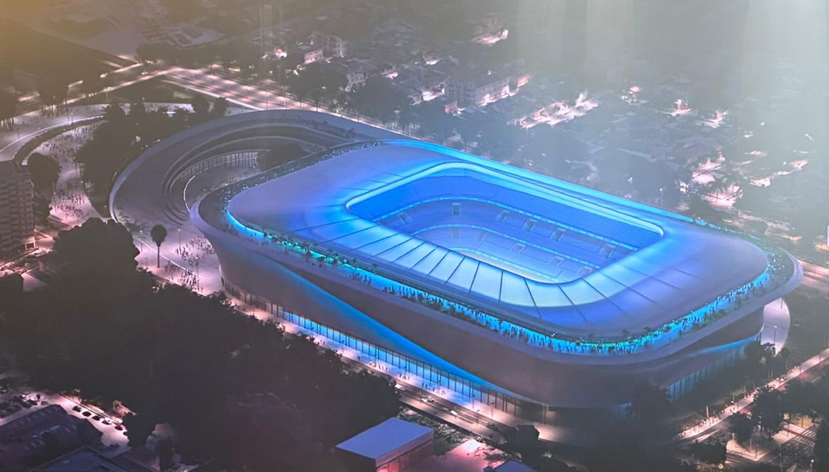 partidazocope's tweet photo. 🏟️ ÚLTIMA HORA | Las instituciones públicas propietarias de La Rosaleda han presentado el proyecto de ampliación y mejora del estadio

💺 Tendrá 45.000 localidades y una inversión para modernizar la zona de entre 70 y 120M de euros

📻 #PartidazoCOPE https://t.co/migUcipIhp