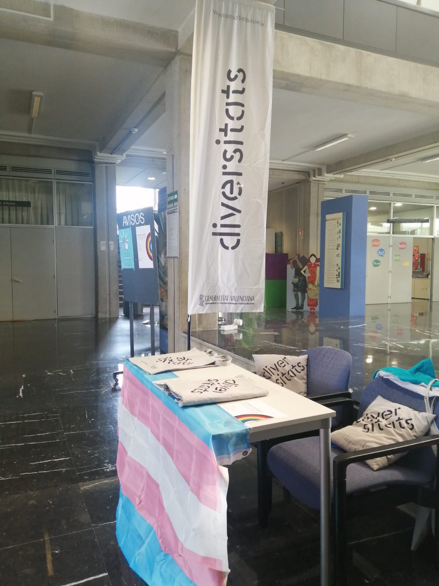 multicoloruv's tweet photo. ¡Feliz y reivindicativo #DiaDeLaVisibilidadTrans!

Acércate al Espai Multicolor en la Biblioteca Eduard Boscà y aprende sobre la labor de diversitats y tus derechos como estudiante trans 🏳️‍⚧️

🩵🩷🤍🩷🩵 https://t.co/4NcT7aAlaO