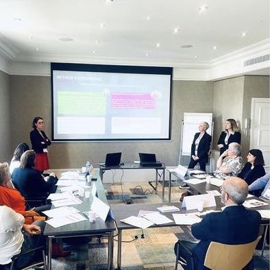 Super jury et beaucoup de beaux projets de communication au service des patients au <a href="/FestiComSante/">Festival de la Communication Santé</a> ! Le tout dans une ambiance conviviale d’échanges et de rencontres.
Bravo à <a href="/NoelDominique/">Dominique NOEL</a> et <a href="/EricPhelippeau/">Eric Phélippeau</a> pour l’organisation!
<a href="/gpsante/">Groupe Profession Santé</a> <a href="/Guide_Pharma/">Le Guide pharma santé</a>