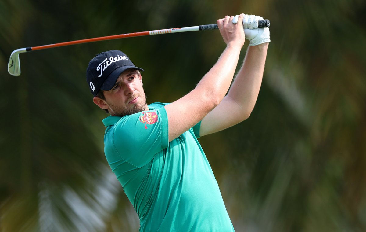 rfegolf's tweet photo. 𝗖𝗜𝗥𝗖𝗨𝗜𝗧𝗢𝗦 𝗣𝗥𝗢𝗙𝗘𝗦𝗜𝗢𝗡𝗔𝗟𝗘𝗦 | Manuel Elvira, segundo en India, sigue al alza en el Challenge Tour.

El jugador del #ProSpain ha terminado a un golpe del ganador, Ugo Coussaud 🇫🇷

https://t.co/pveUT4sJha https://t.co/88GUR3bZ5Z