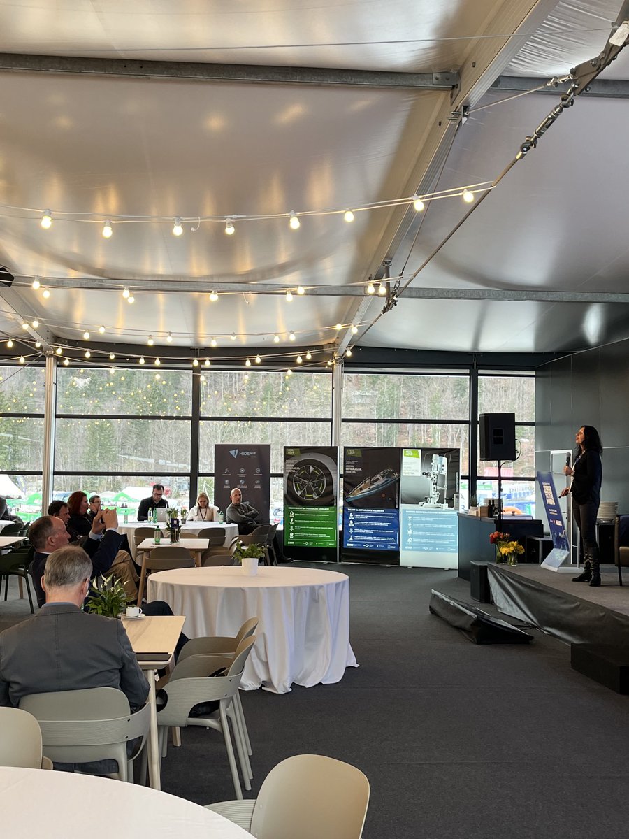 ⁦<a href="/JosephLoretta/">Loretta Joseph</a>⁩ on stage at #Planica #Slovenia talking #digitalasset #regulations - unified approach to regulations for digital assets #NFT #metaverse #DAO ⁦<a href="/TadejSlapnik/">Tadej Slapnik</a>⁩