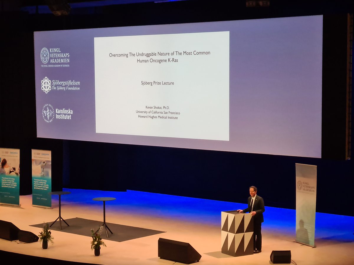 Happening now the Sjöberg Prize Lecture 2023 at Karolinska Comprehensive Cancer Center Days! 
Sjöberg 2023 Laureate Professor Kevan Shokat presenning his work on "Overcoming The Undruggable Nature The Most Common Human Oncogene K-Ras"
#KarolinskaCCC #Sjöbergpriset