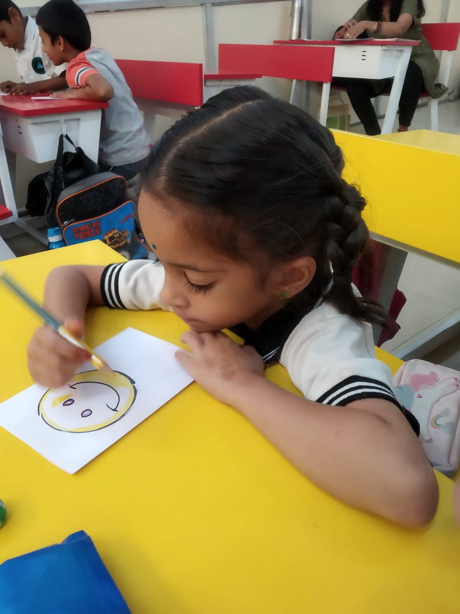 avischool's tweet photo. At Akshara Schools, we believe that learning should be fun and engaging. For World Happiness Day, we designed a classroom activity that will help our students understand the importance of happiness and well-being in their lives.
#AVIS #Happinessday #students #teachers #bestschool https://t.co/PKE76nMym6