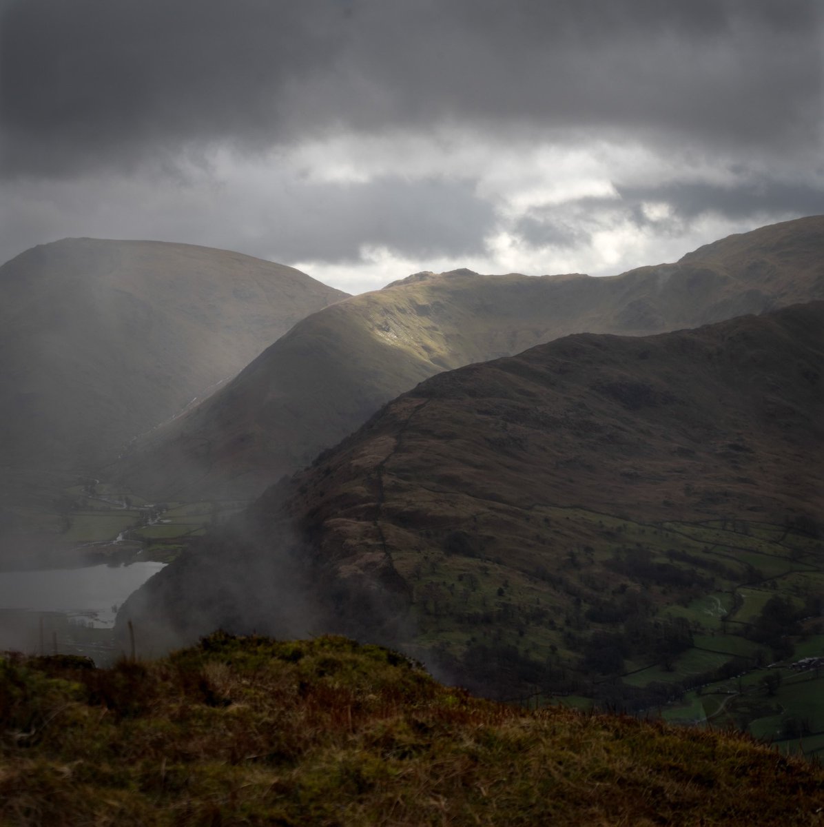 Hello twitter verse. I rarely use social media these days. You know what, its fantastic! Anyhow, hope you’re all keeping well. Leave you with wainwright 187 and 188. 😎