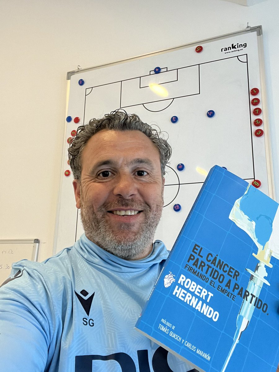 Sergio González (@sergio8gonzalez) on Twitter photo Ya lo tengo <a href="/roberthernando/">Robert Hernando</a> !!!
Toda la fuerza y energía para ti gladiador !
Abrazo fuerte MONSTRUO !!! 📖⚽️
P.d. Acuérdate de ponerte las botas de aluminio ! 😀😉👊👊👊 Ya lo tengo <a href="/roberthernando/">Robert Hernando</a> !!!
Toda la fuerza y energía para ti gladiador !
Abrazo fuerte MONSTRUO !!! 📖⚽️
P.d. Acuérdate de ponerte las botas de aluminio ! 😀😉👊👊👊