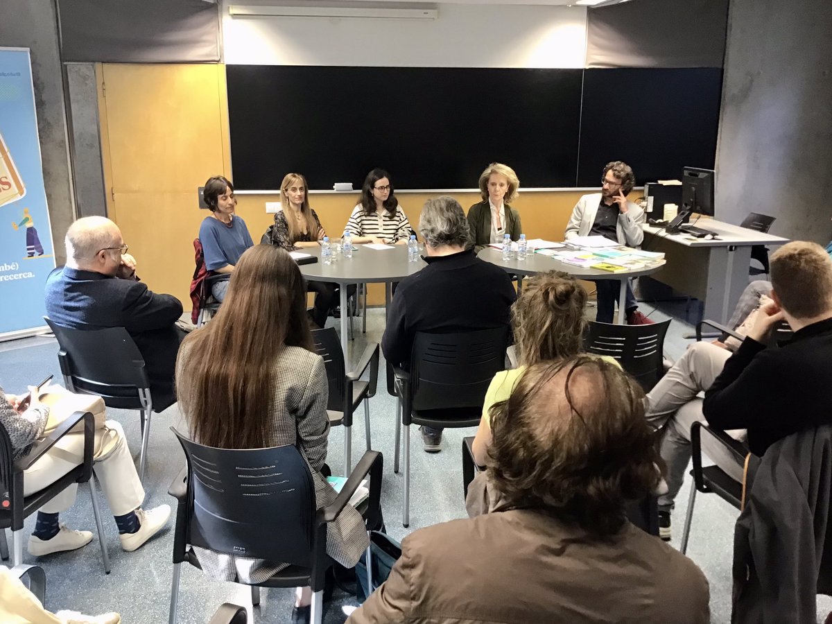 CMAAPL's tweet photo. Avui som a la @UdGBiblioteca, on té lloc el seminari @ILCCUdG “Noves aportacions sobre l’obra d’Aurora Bertrana”, presentat per @MVilallonga https://t.co/onFGWyGEIi