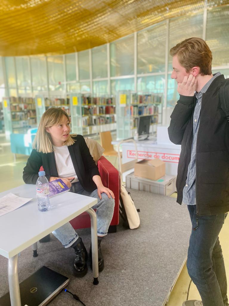 Une très belle rencontre hier avec <a href="/ChamboncelLea/">Léa Chamboncel</a>  autour de son livre et de la place des femmes en politique.

Un très grand merci à Léa pour cet échange riche et captivant !

#rencontre #rencontreauteur #politique #femmepolitique