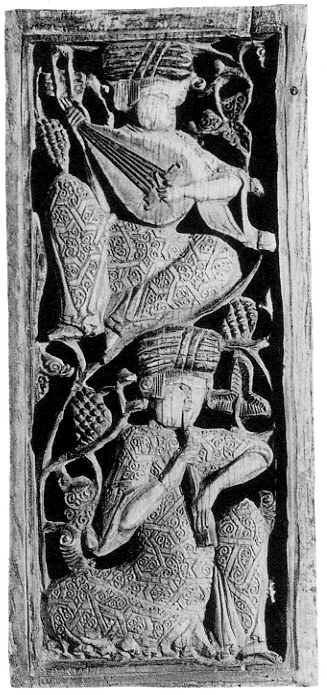 Learn_Recorder's tweet image. Musicians 12th century, carved ivory box, Spanish. Venice: Museo Nazionale di Palazzo Venezia.
#recorder #art  #antiquity #earlymusic #LearnRecorderOnline #BAROQUE  #renaissance #middleages #iconographie