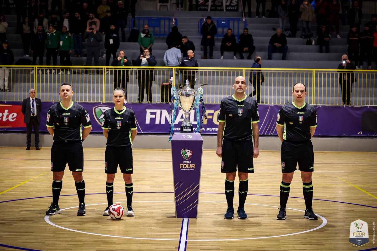 AIA_it's tweet photo. Grande soddisfazione espressa dal Componente del Comitato Nazionale Luca Marconi nonché dal Responsabile della #CAN5 Franco Falvo per la direzione delle gare della Final Four e Final Eight di Coppa Italia.
Leggi la news: https://t.co/j8k9hH02DF
#AIA #arbitri #calcio #sport https://t.co/EcYHWw9kLh