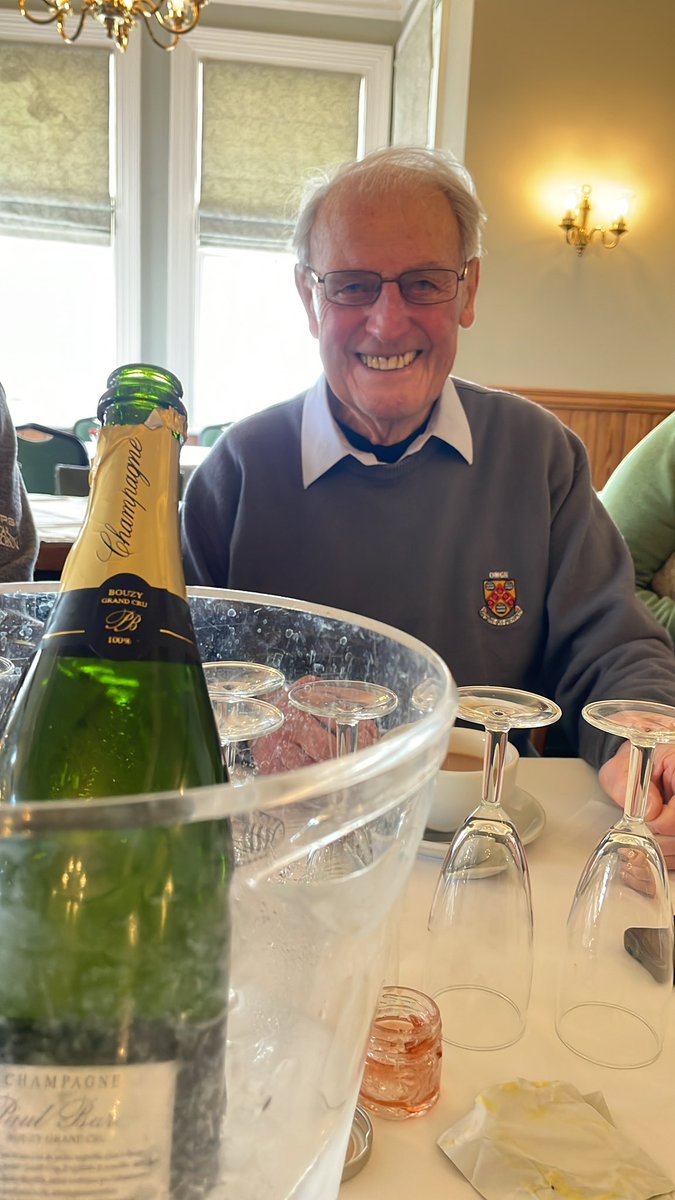 Malvern now having a late breakfast and celebrating Jeremy Lowe’s 60th continuous Hewitt!  Congratulations Lowesy!!