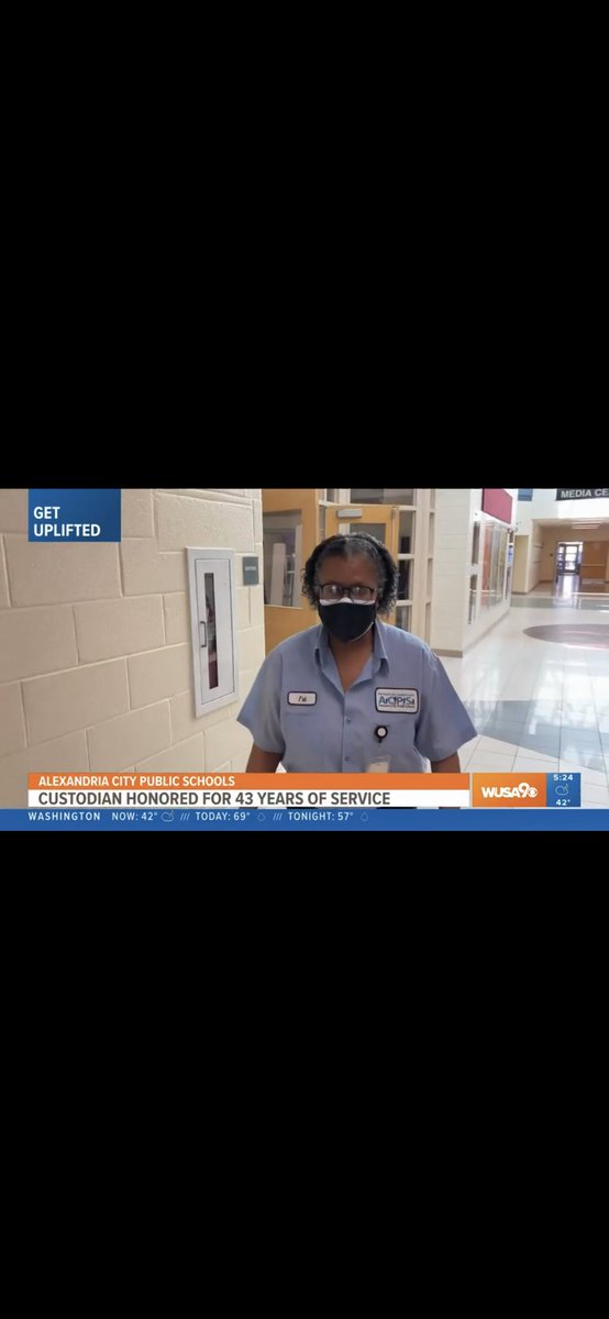 HiloHIChadO's tweet photo. That was a sweet #GetUplifted @DCAllisontv 👏 Mahalo, Ms. Pat for taking care of the Keiki (children). Have a great weekend all. @LarryMillerTV @AnnieYuTV @wusa9 🤙 https://t.co/iIE2iP2j9u