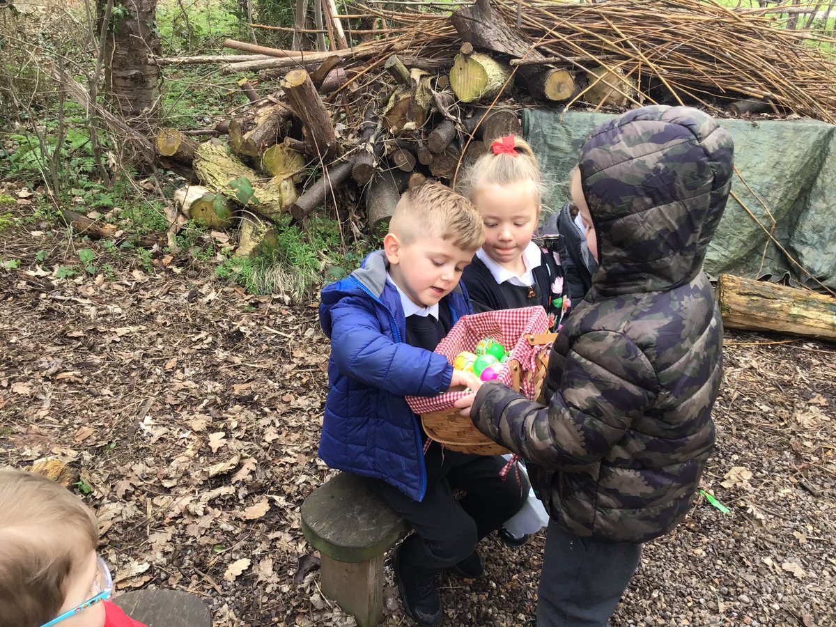 easterside_a's tweet photo. Today we found tricky words on our Easter egg hunt! It was so eggciting!!! π£π° #EastersideReading #EastersideEarlyYears https://t.co/tRaPceCdqE