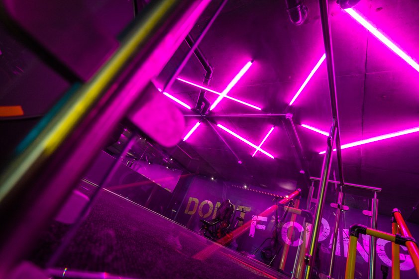 MrResistor2's tweet photo. The latest project from our Lighting Design team @Energym London. This is the second gym for Energym and was such a fun project to work on. The brief uses colour to zone different areas. 
#lighting #lightingdesign #interior #interiordesign #gym #commerciallighting #colourlighting https://t.co/Gn5R0Nruan