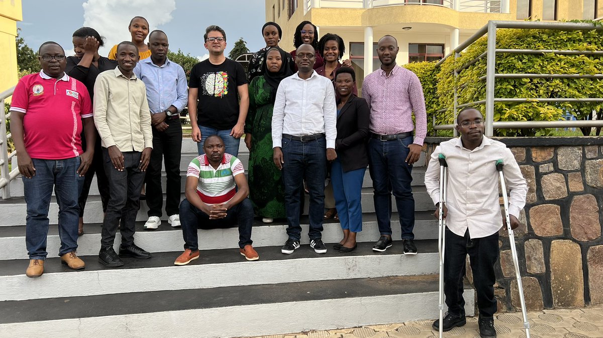 Bahman_R_T's tweet image. This week I delivered the democratizing forecasting workshop on principles of #forecasting using #RStats in Kigali, Rwanda.
I have now reached a milestone of delivering the training in 10 low/lower-middle income countries.
@IIForecasters