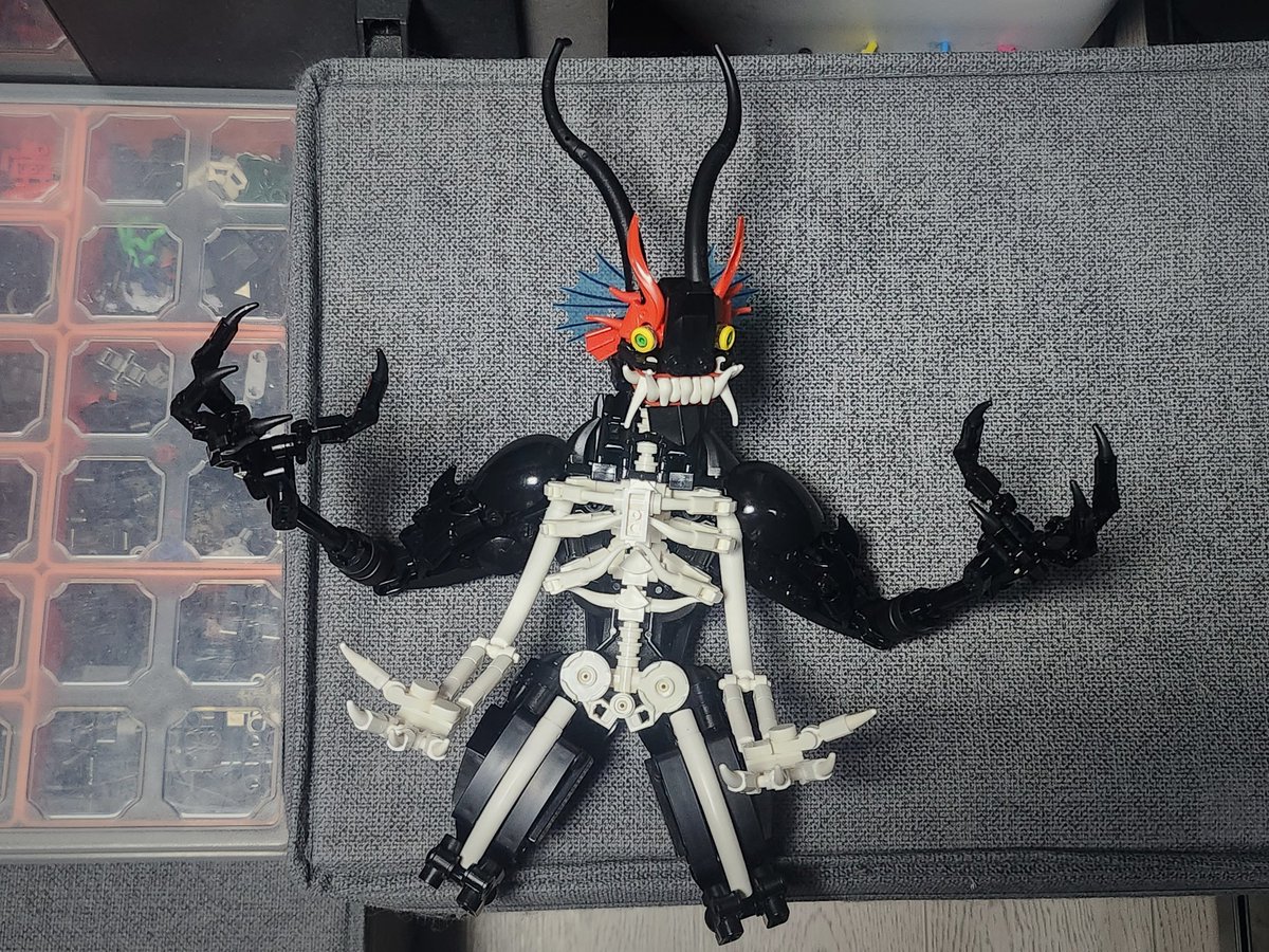 Buffoon76242561's tweet photo. Lego Amon WIP

#Lego #legomoc #bionicle #bioniclemoc #MOC #레고 #레고창작 https://t.co/N3zslVCj4C