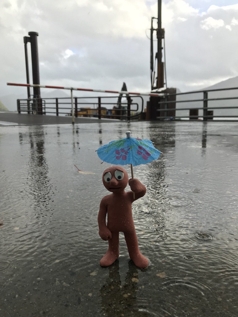 AmazingMorph's tweet photo. Is it spring yet? ☔️ https://t.co/VwilBYjNyQ