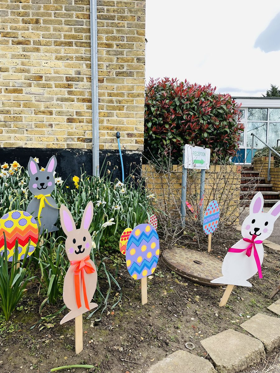 It’s beginning to look a lot like Easter! Wishing everyone a very happy Easter holiday… see you when we’re all refreshed and ready for summer 🐣🐇💐💕 <a href="/IvyChimneys/">Ivy Chimneys Primary</a> <a href="/FOICs/">FoICS (Friends of Ivy Chimneys Primary School)</a> <a href="/IC_Office/">Ivy Chimneys Office</a>