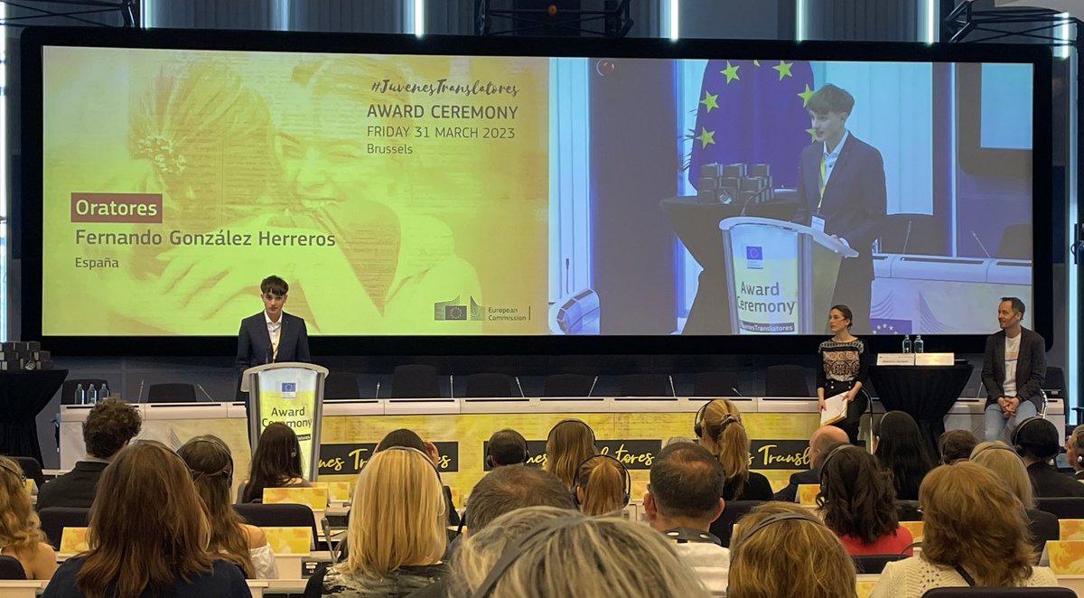 ‘Another of my languages is Galician; I don’t speak it every day, but I’m proud of it: languages are more than rules and grammar, they’re part of cultural heritage; they’re a weapon in our preparation for the future.’ Fernando González Herreros, #JuvenesTranslatores winner, Spain