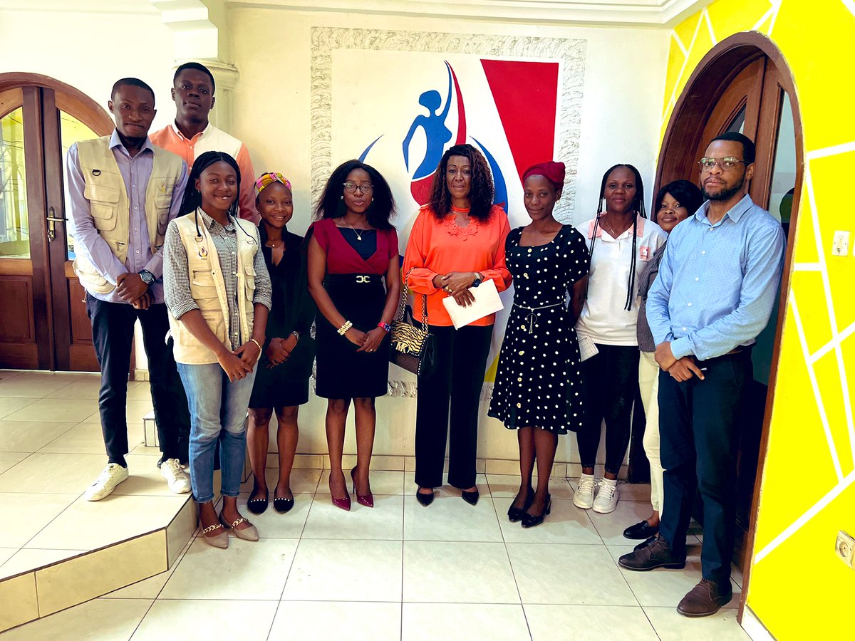 afiamama's tweet image. #Kinshasa 
30.03.2023 Visite de la présidente du conseil d’administration #AMA Mme le bâtonnier Rose Tumba Kaja au siège de @afiamama à #Kinshasa.

@annytenga 
@nicolemundele1 @MelissaHenquin @kwambatshingej @NLkinbrazza @MakokiYaMwasi @kediMiseya @Benitakivughen1 @AMA_belgium